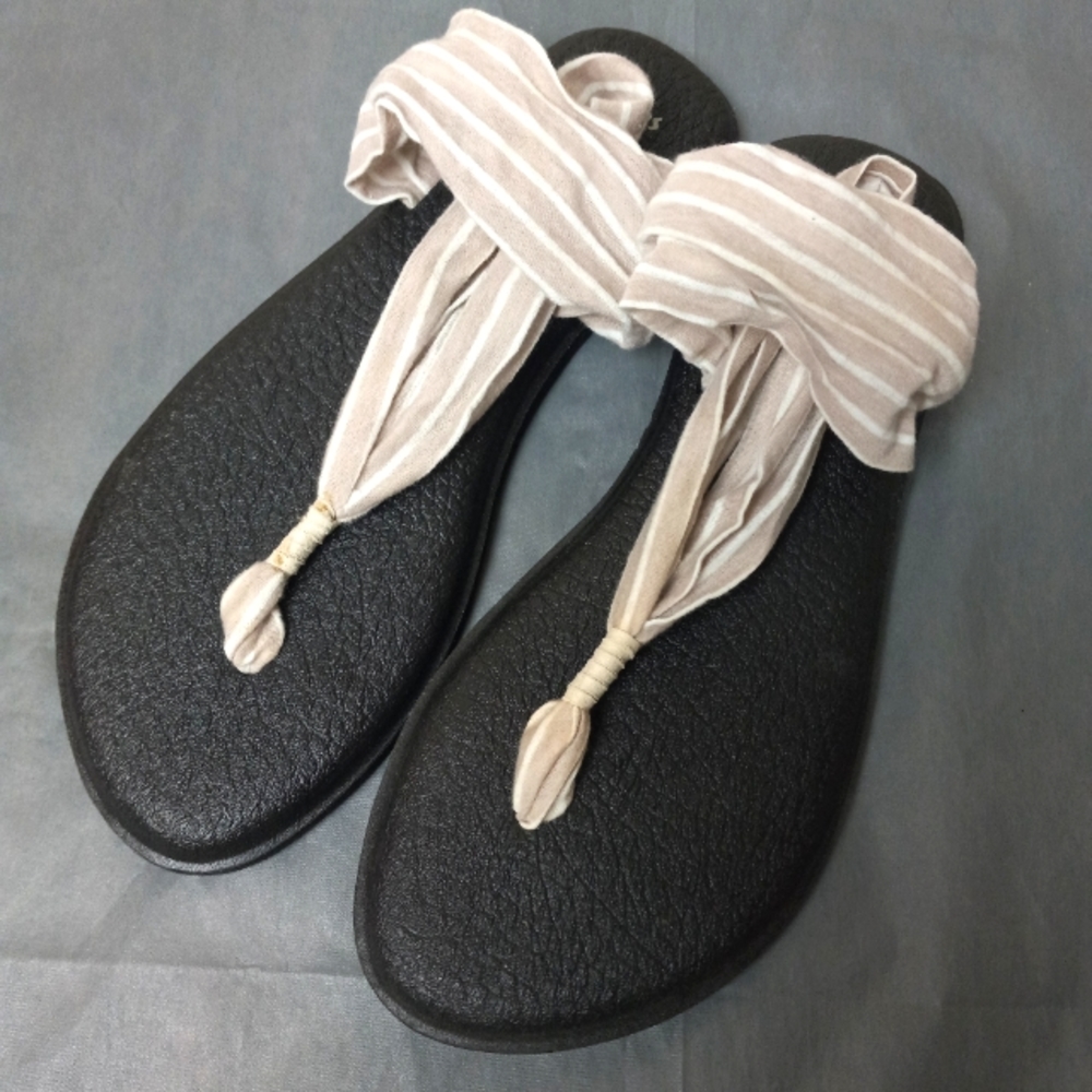 Sanuk Yoga Sling Flat Sandals Tan & White Stripe Size 9